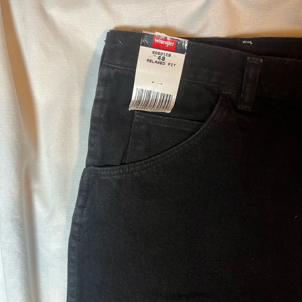 NWT Wrangler Black Relaxed Fit Jeans - 60601CB - Picture 2 of 5